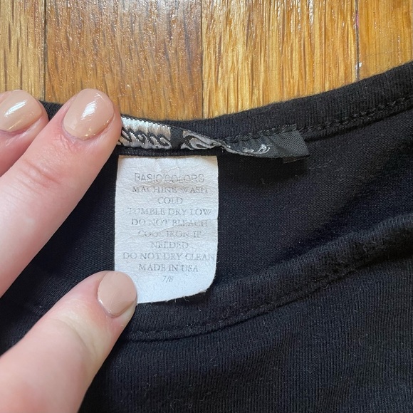 4/$25 Basic Colors Rhinestone 3/4 Sleeve Tee Shirt Size 7/8 Medium Black Red - Picture 7 of 7